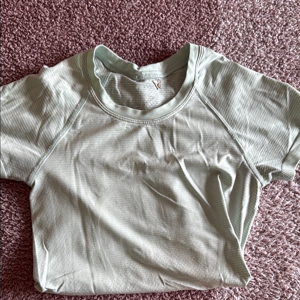 lululemon athletica Light Green Short Sleeve Tee